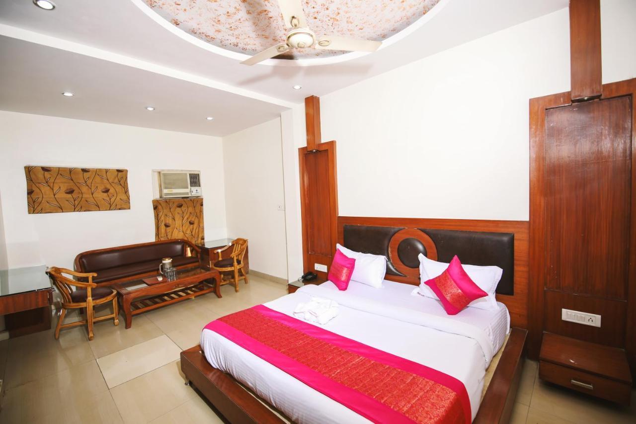 Hotel Lav Kush Deluxe " 3 Min Walking From New Delhi Railway Station " Exterior foto
