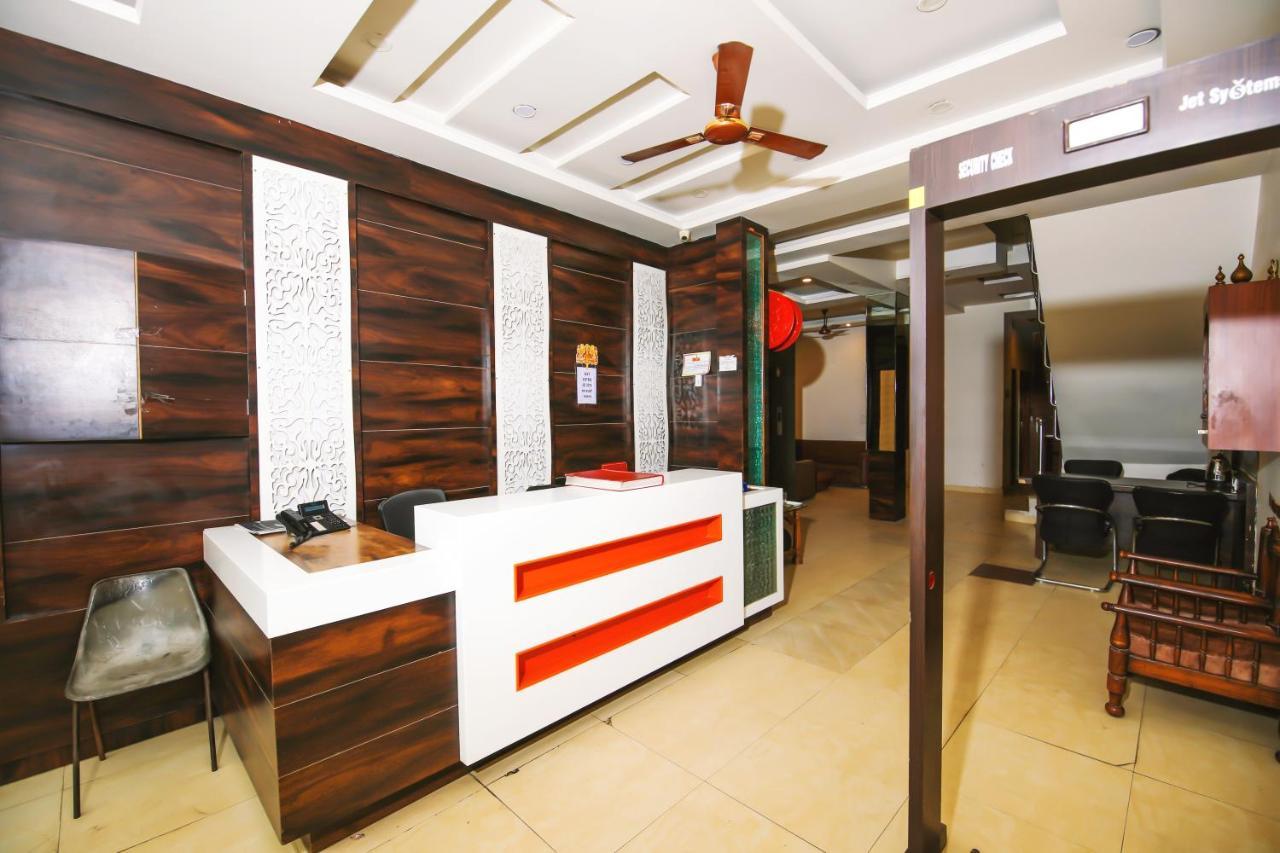 Hotel Lav Kush Deluxe " 3 Min Walking From New Delhi Railway Station " Exterior foto