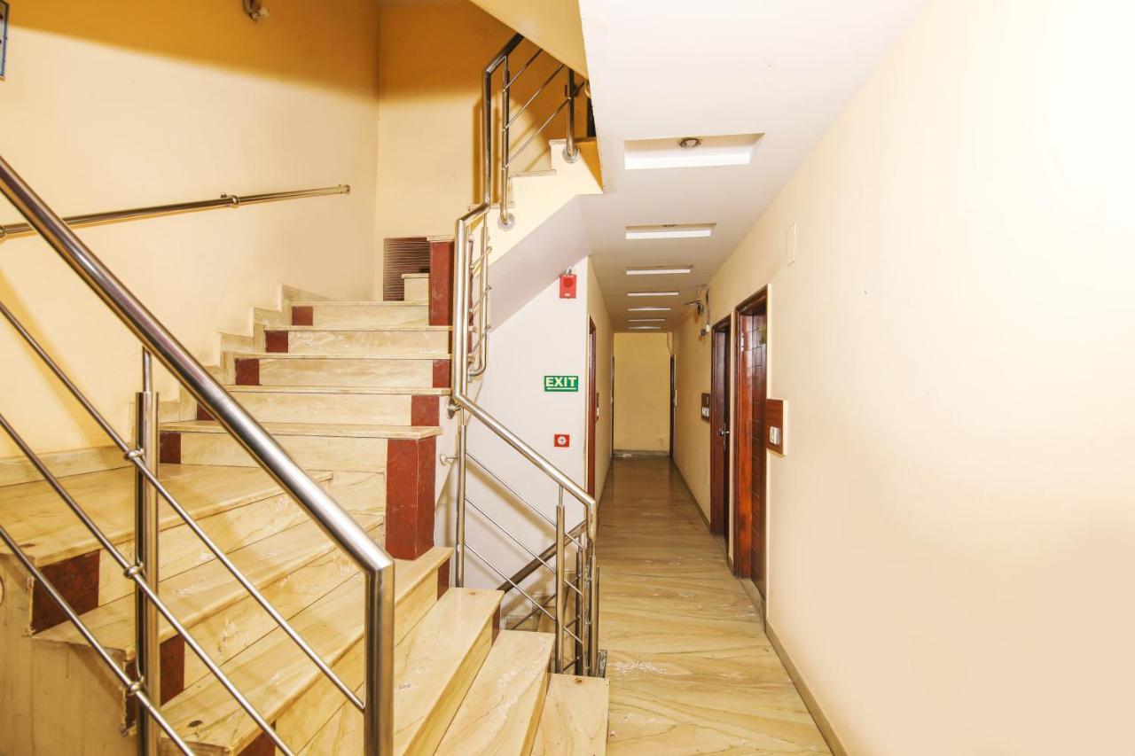 Hotel Lav Kush Deluxe " 3 Min Walking From New Delhi Railway Station " Exterior foto