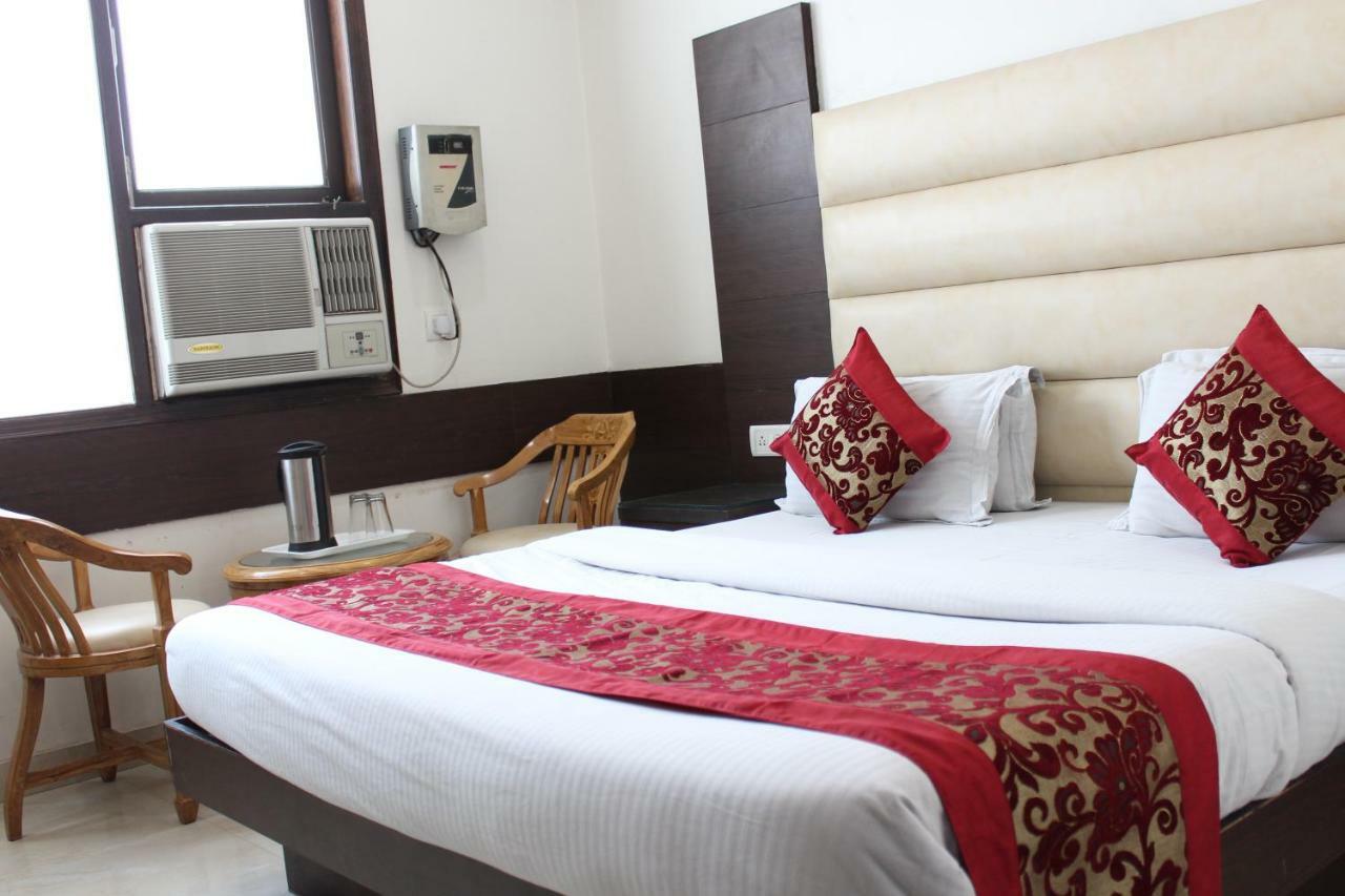 Hotel Lav Kush Deluxe " 3 Min Walking From New Delhi Railway Station " Exterior foto
