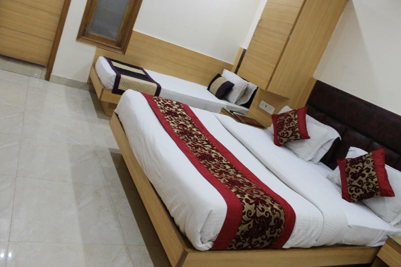 Hotel Lav Kush Deluxe " 3 Min Walking From New Delhi Railway Station " Exterior foto