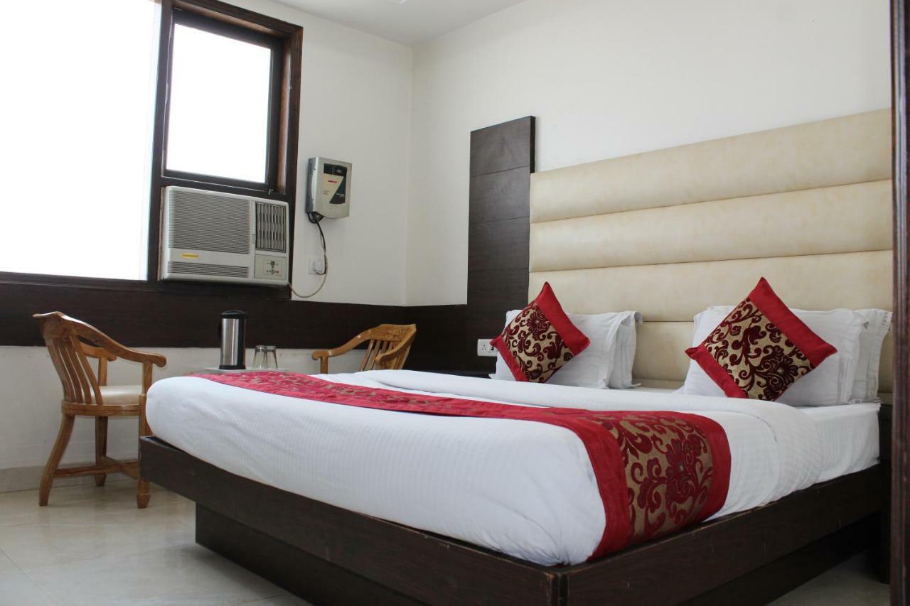 Hotel Lav Kush Deluxe " 3 Min Walking From New Delhi Railway Station " Exterior foto